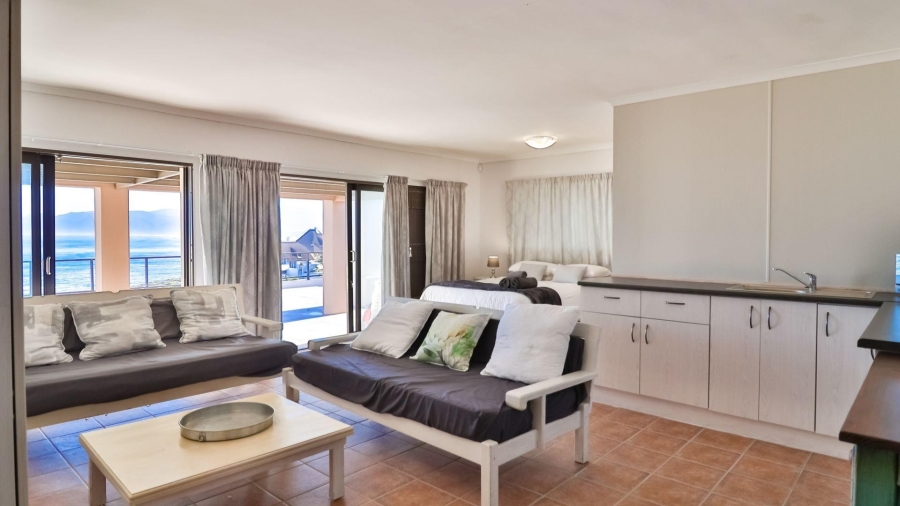 5 Bedroom Property for Sale in De Kelders Western Cape